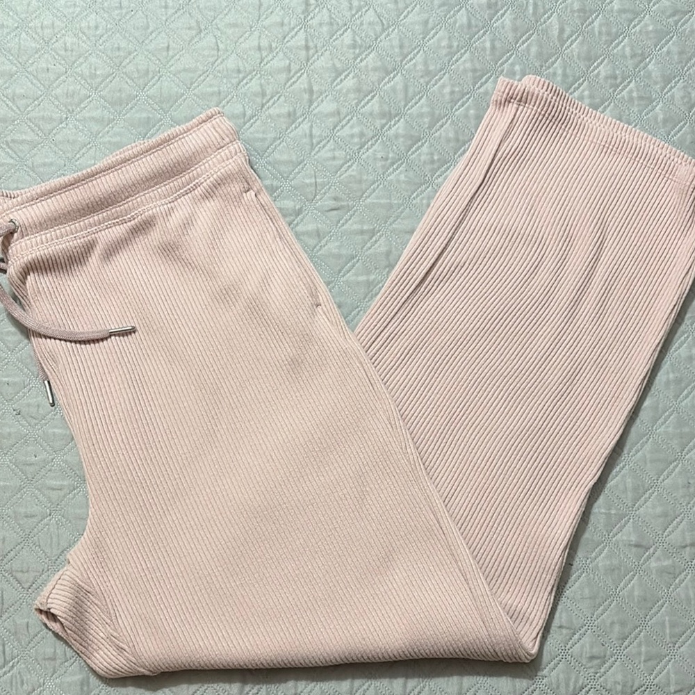 Womens XL Calvin Klein pants. Rose colored knit pants with drawstring waist.